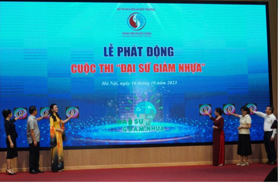 Lễ phát động cuộc thi Đại sứ giảm nhựa